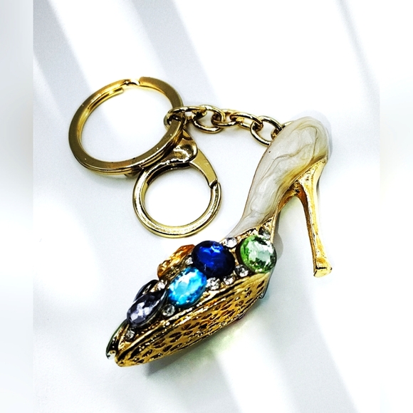 Large Multi Color Rhinestone, Glossy White Color & Gold Tone Heel Key Ch… - Picture 4 of 5